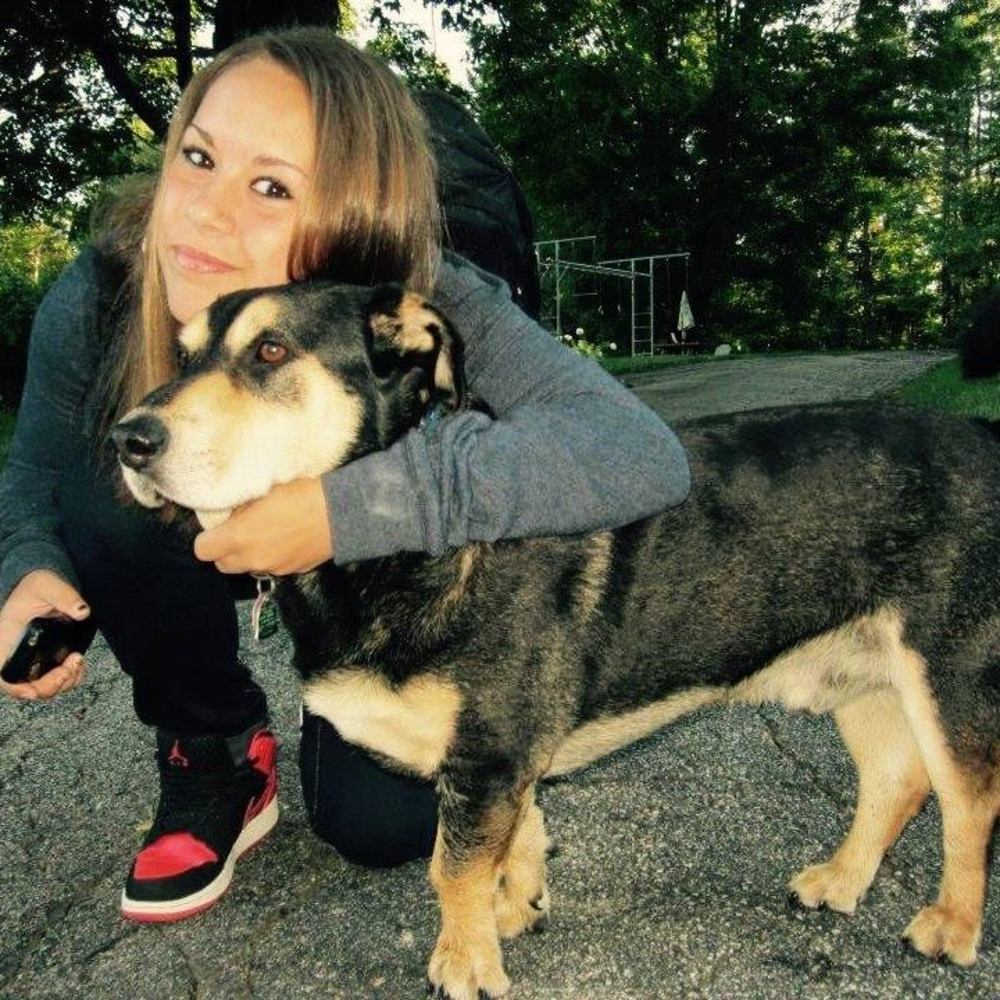 Meet your Posher, Julia